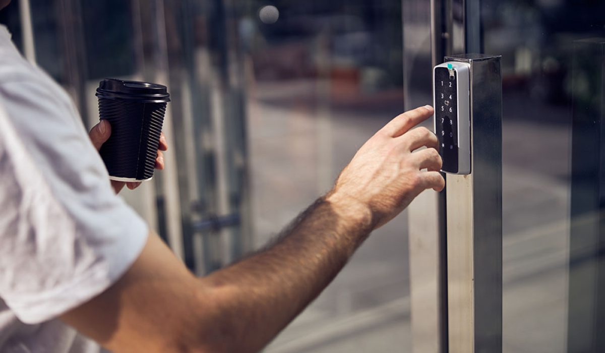 Fotoselli Otomatik Kapıların Bakımı ve Uzun Ömürlü Kullanım İpuçları